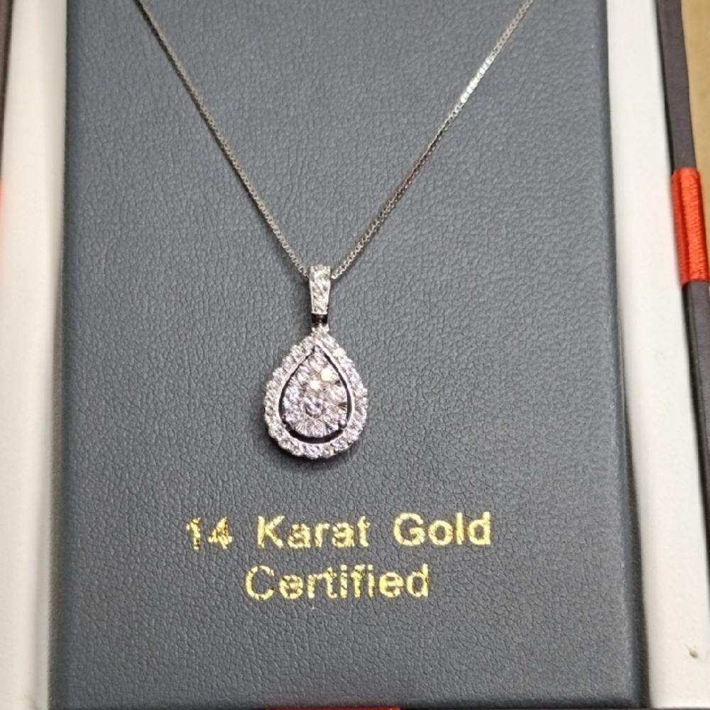 14K Gold Certified Diamond Teardrop Necklace NEW! $1999.99